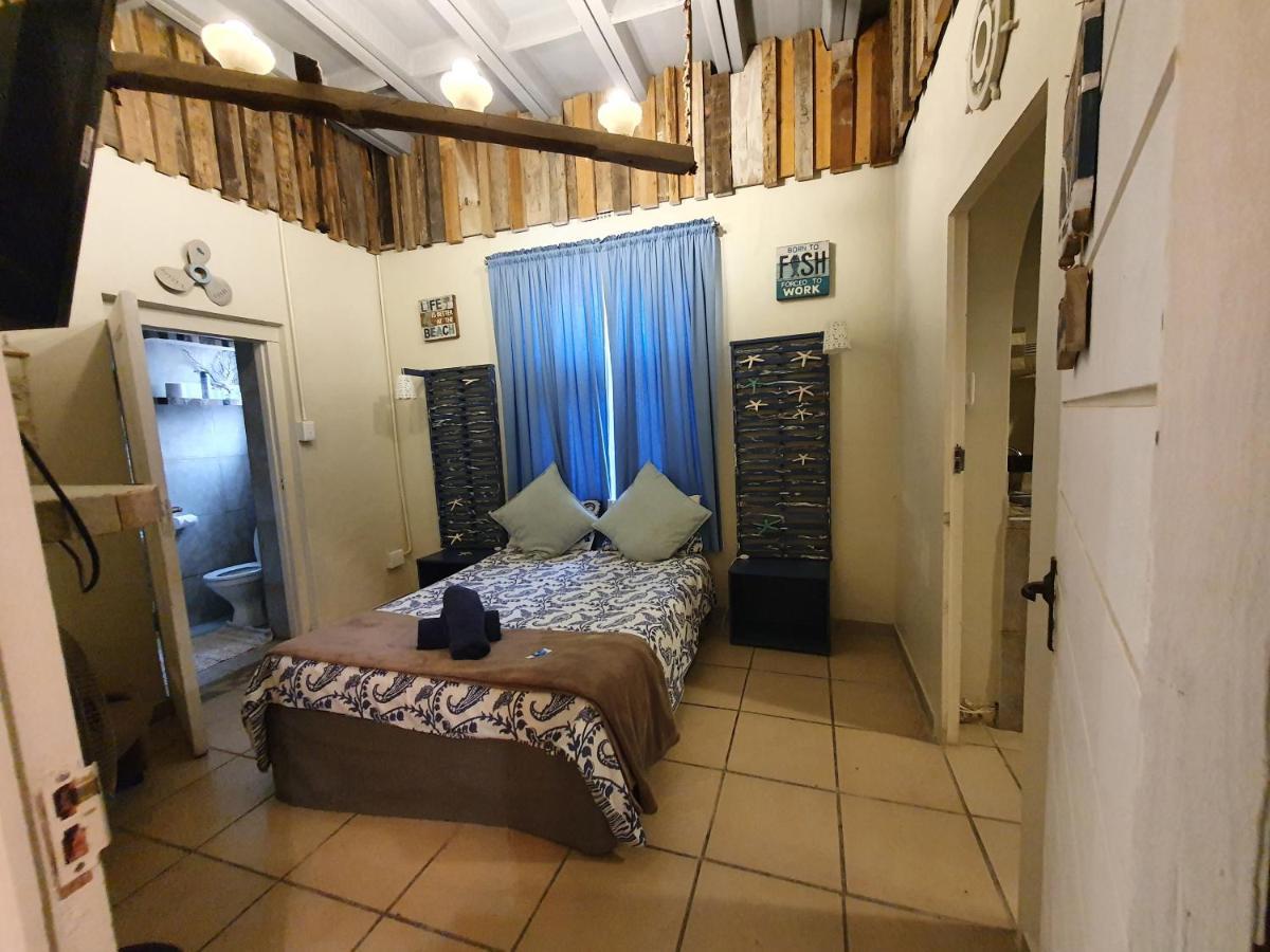 Apartment Family En-suite 6 Sleeper Kitchenette Helderberg Ct